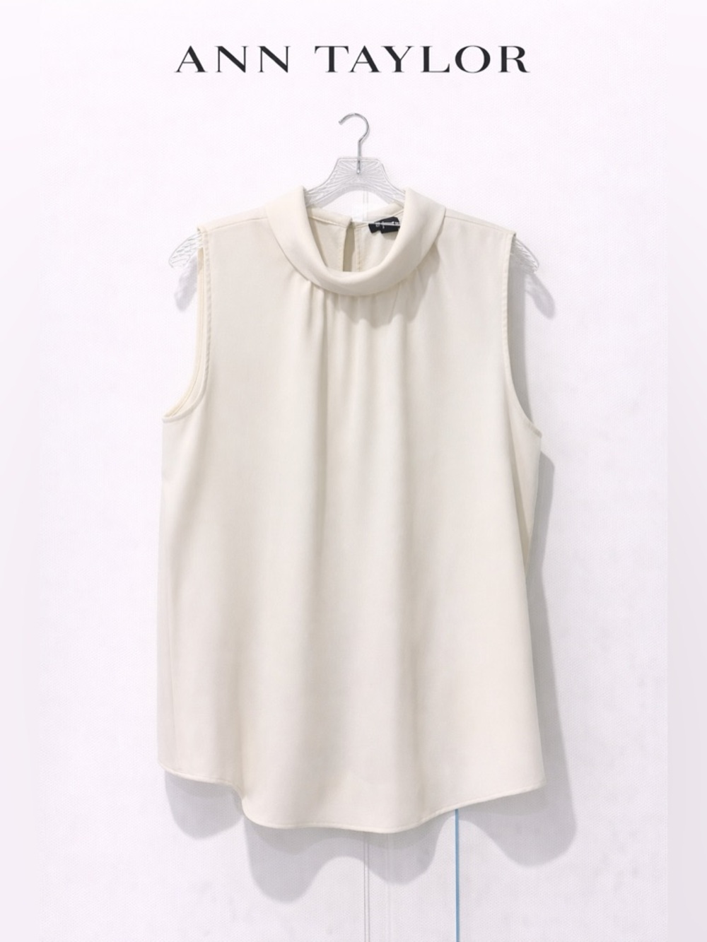 Ann Taylor White Cream Sleeveless Blouse M Mock Neck Draped Work Top